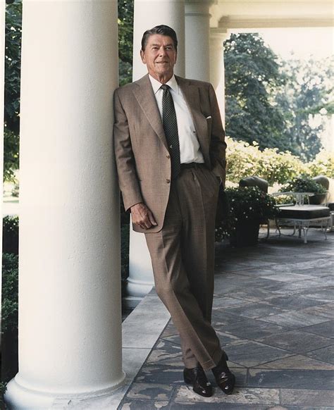 President Reagan On The White House Photograph By Everett