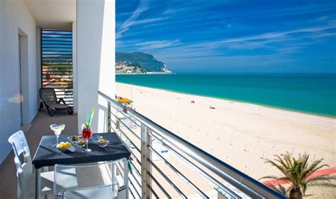 Ottima accoglienza da parte di claudia, sempre disponibile per consigliare qualche spiaggia o ristorantino in cui andare a cena la sera. Aparthotel Il Conero Mare (Italia Numana) - Booking.com