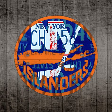 Beginning in 2008, the islanders introduced another modification to their original logo. Islanders Hockey Team Retro Logo Vintage Recycled New York License Plate Art Mixed Media by ...