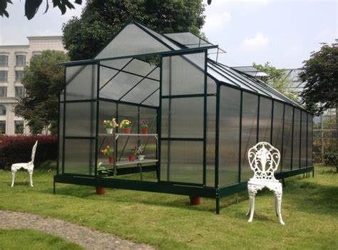 Excellent materials make our greenhouses naturally durable and beautiful. UV Aluminum / Metal Frame Polycarbonate Plastic Garden ...
