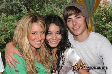 Ashleys 23rd Birthday Party Zac Efron And Vanessa Hudgens Photo