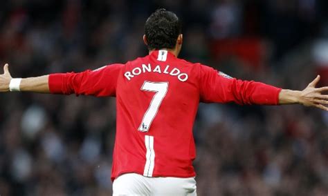 The Amazing Cristiano Ronaldo Biografia De Cristiano Ronaldo