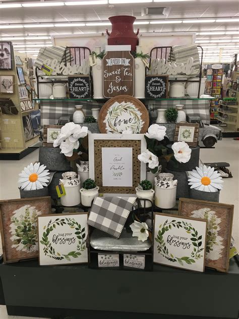 Hobby Lobby Home Decor Ideas, Hobby Lobby Fall, Rustic Apartment