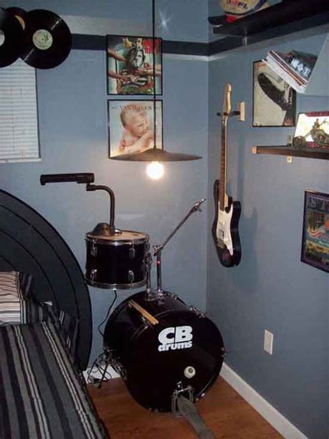Check spelling or type a new query. Ideas for the man's music room. | Guitar room, Boy room ...