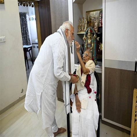 Pm Modis Mother Hirabas 100th Birthday Blessed By Washing Feet And