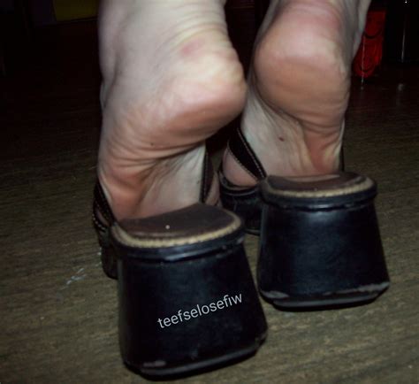 Old Pics Of My Beautiful Wifes Lovely Feet Love Wifes Feet Flickr