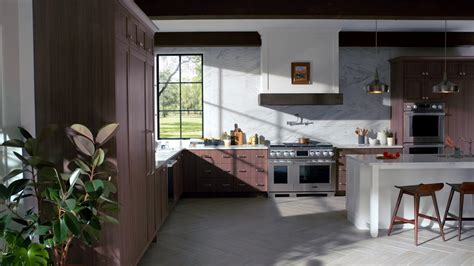 We did not find results for: Signature Kitchen Suite | Traditional Kitchen (clip) - YouTube