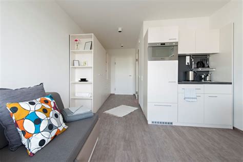 Vermiete hier eine 1 zimmer wohnung in der dachauer straße 268 ( 5 min zum bahnhof ) unter.die wohnung wurde 2020 komplett renoviert. 1-Zimmer-Wohnung in Wien mit Internet und mit Aufzug zu ...