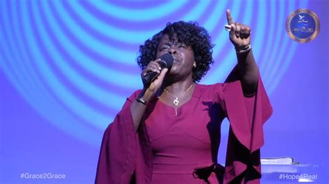 My Soul Says Yes Sonnie Badu Ministered By Pastor Esinu Debrah Youtube