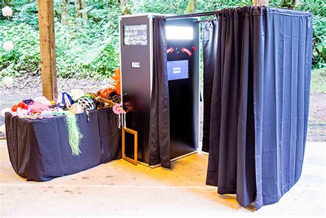 Willamette Photo Booths Professional Mobile Photo Booths