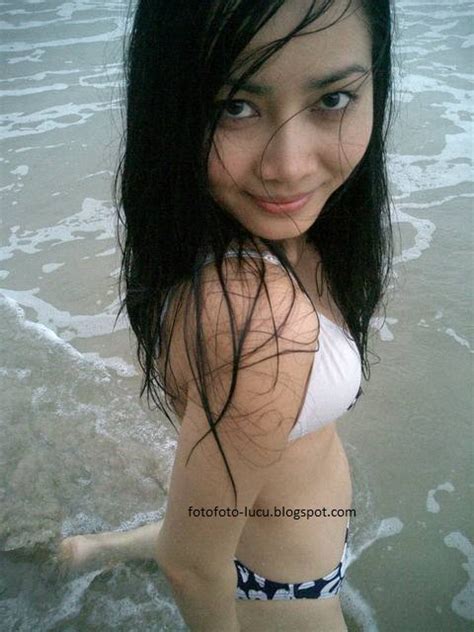 Cewe Sexy Dipinggir Pantai Gudang Kumpulan Foto Bugil