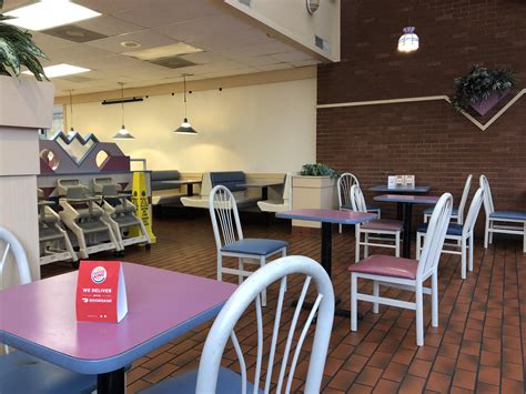 Pagesbusinessesfood & beveragerestaurantburger restaurant90s burger. This Burger King hasn't been remodeled since it opened in the early '90s : mildlyinteresting