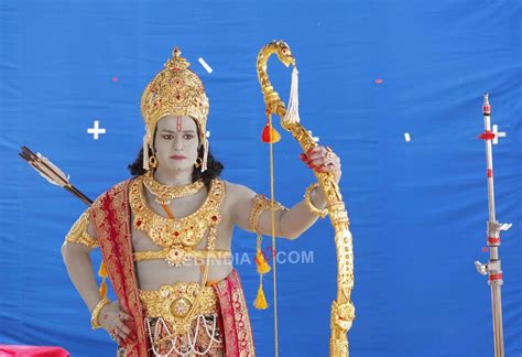 Actress oviya starring police rajyam movie stills. Sri Rama Rajyam Telugu Movie Trailer | Review | Stills