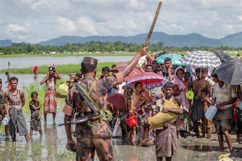 Rohingya Refugees Fleeing Myanmar Await Entrance To Squalid Camps The New York Times
