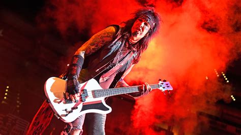 Mötley Crües Nikki Sixx “my Job Is To Support The Song And Be Super