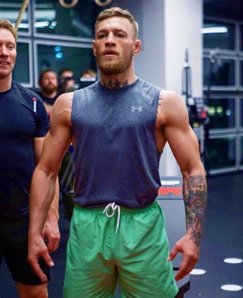 Boxing champ explains vegas fatburger fight. Conor mcgregor | Gregor, Promis