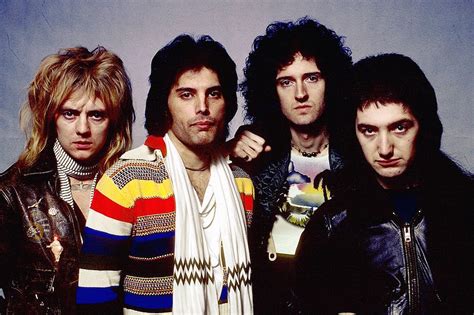 They are one of the most commercially successful bands of all time, selling over 300 million records worldwide. Funny Queen Band Photos - Mew Comedy