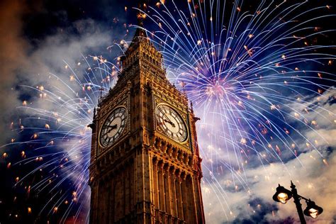 How is it possible to assemble more than two dozen stars in a movie and find nothing interesting for any of them to do? Pandemic Twist: London's New Year's Eve Fireworks ...