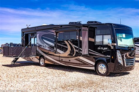 A toy hauler is a towable rv combining living space with a mobile garage. New 2019 Thor Motor Coach Outlaw 37GP Toy Hauler for Sale ...
