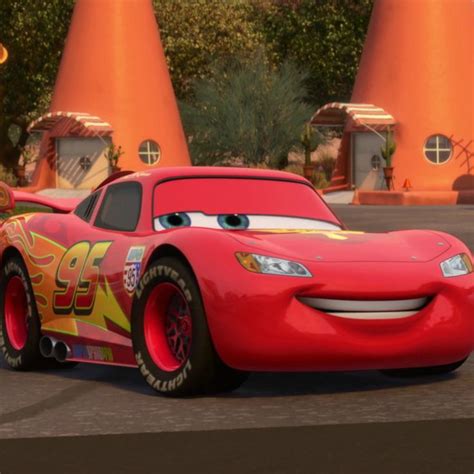 Cars 2 Lightning Mcqueen Disney Cars Movie Disney Cars Wallpaper