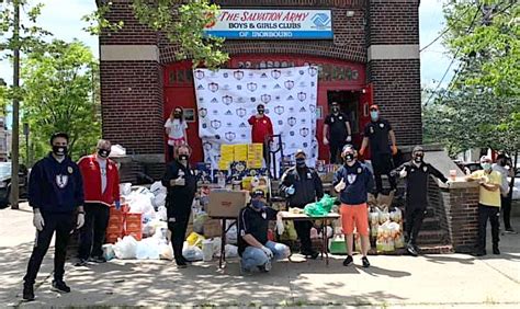 Maybe you would like to learn more about one of these? Newark, NJ | "Food Drive" do Ironbound S. Club foi um ...