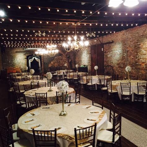 Police were told the suspect approached the manager and handed him a note asking for cash. The Depot off Main - Dothan, AL Wedding Venue