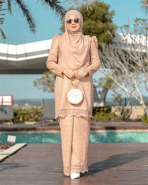 Baju Kurung Moden Puffy Lace Raiqa Sandy Nude Muslimahclothing Com