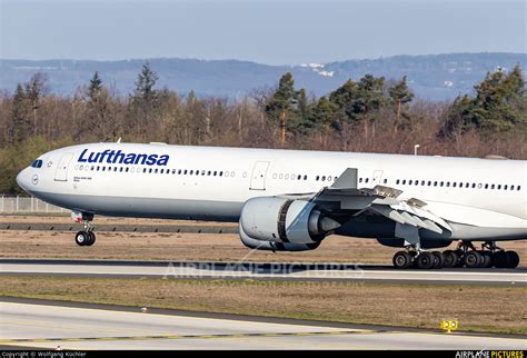 D Aihk Lufthansa Airbus A340 600 At Frankfurt Photo Id 1188609