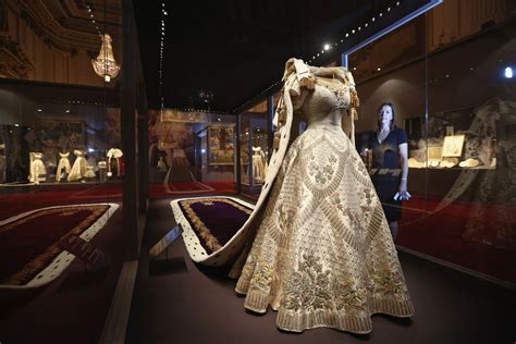Objects from the sacred moment the queen was. Queen Elizabeth II longest reign: What are the Imperial ...