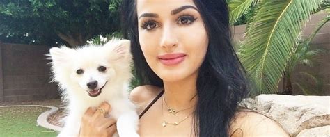Pin By Welcome Wolfpack🐺 On Lia With Doggos Sssniperwolf Famous