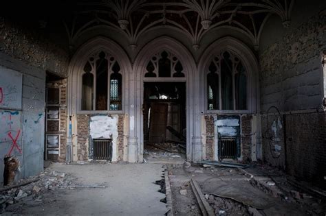 Inside Creepy Abandoned Mansions Around The World In