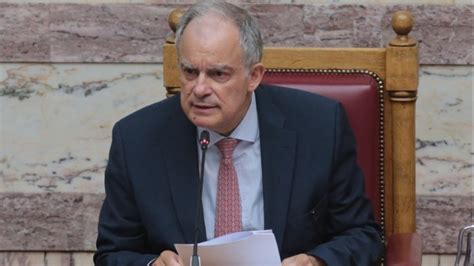 Κάθε προσπάθεια μου μια καταδίκη είναι γραφτή·. Αναθεώρηση και Καβάφης - Typos-i.gr