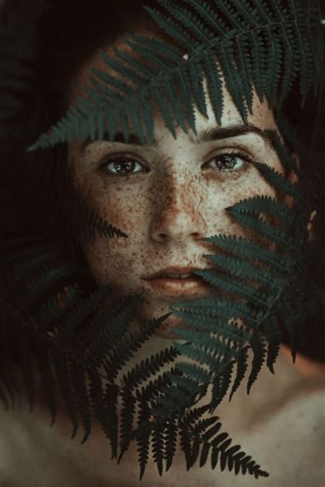 40 Fascinating Pictures of People With Freckles - Greenorc