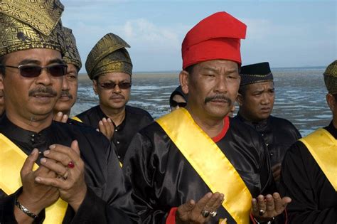 Sultan Melaka Darul Islam Official Blog Salasilah Dymm Tuanku Raja