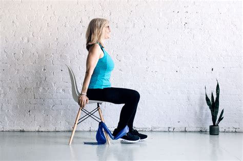 Great move to do in front of a mirror as you may not realize how wild your knees are going while. 6 Knee-Strengthening Exercises That Help Fight ...