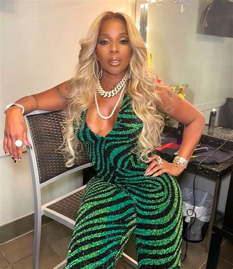 Exclusive Mary J Blige Biopic Reportedly In The Works Thejasminebrand