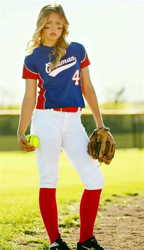 Senior Softball Picture Buttercup Photography Emilys Senior Year