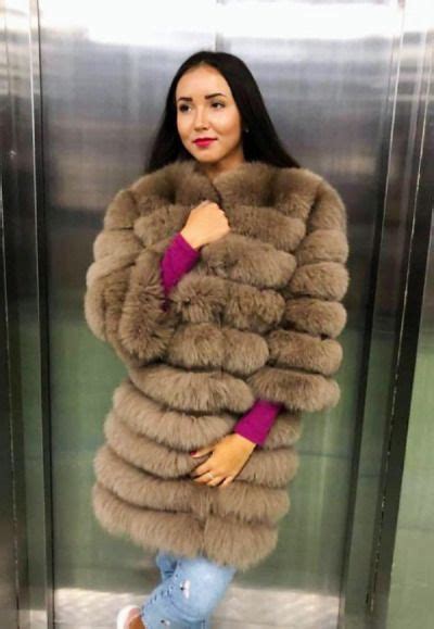Pin By Fred Johnson On Furs 2 Fur Coat Beautiful Coat Fashion