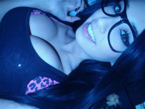 sexy girls in glasses 45 pics