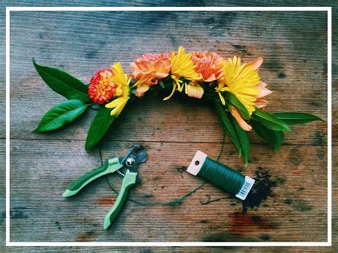 How To Make A Diy Fresh Flower Crown Verbal Gold Blog