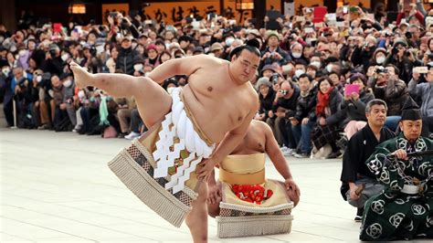 Sumo Ringen Der Japaner Kisenato Ist Der Erste Yokozuna Seit 1998