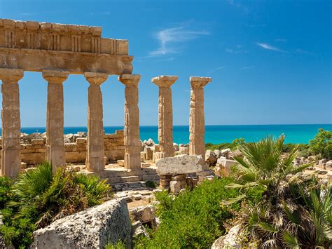 Sicily is a rugged and beautiful island on the southern tip of italy, and is one of the country's 20 regions. Sicily Archeological Tour - Sicily Luxury Tours