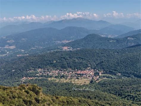 La Scala Nel Cielo Al Parco Regionale Del Campo Dei Fiori Tra Roccia