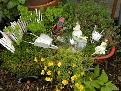Cute Fairy Garden Gardening And Flowers Pinterest