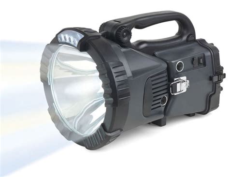 3200 Lumens High Intensity Xenon Rechargeable Flashlight