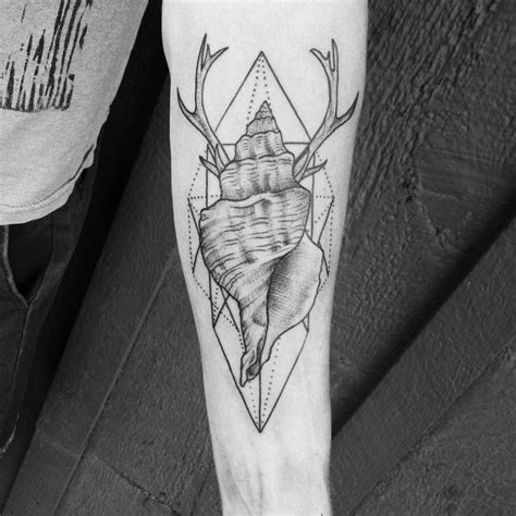 43 Irresistible Shell Tattoos