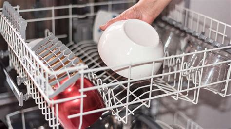How To Properly Load A Dishwasher Rachael Ray Show