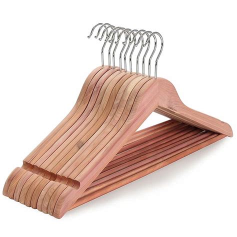 American Red Cedar Wood Coat Hangers Wooden Suit Hangers Display And