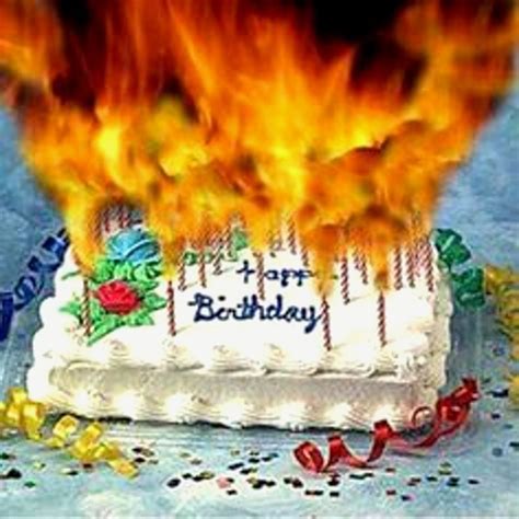 อัลบั้ม 97 ภาพพื้นหลัง Happy Birthday Cakes With Candles For Best