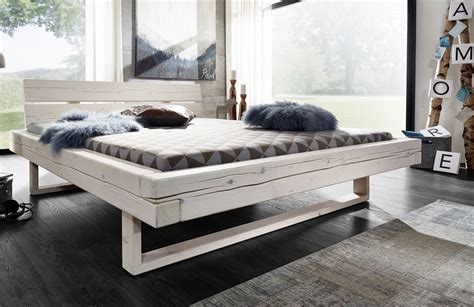 Nachtkommode jetzt hier online kaufen. Balkenbett Bett Doppelbett 180x200cm Fichte Holz massiv ...